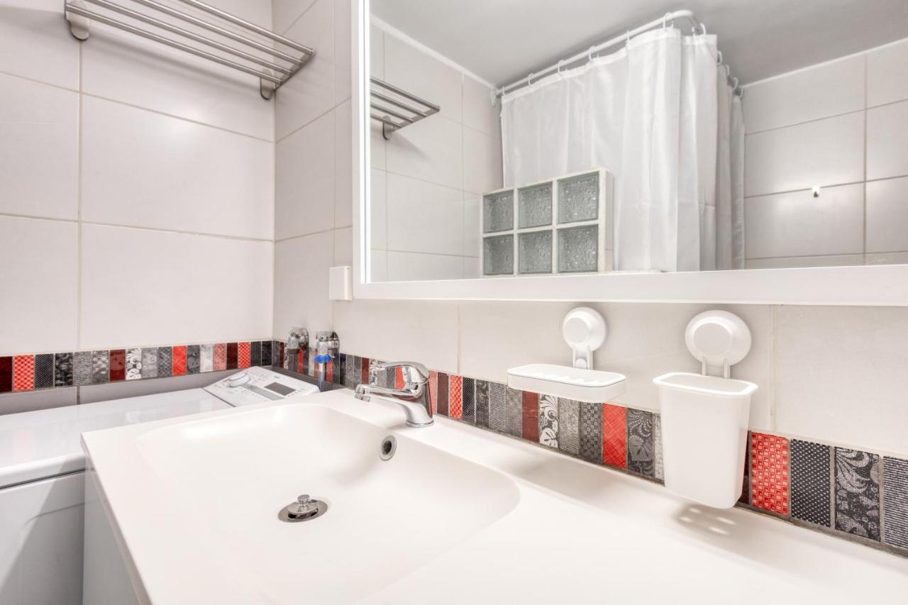 Modern 2-Bedroom Apt, 200M From The Acropolis Aten Exteriör bild