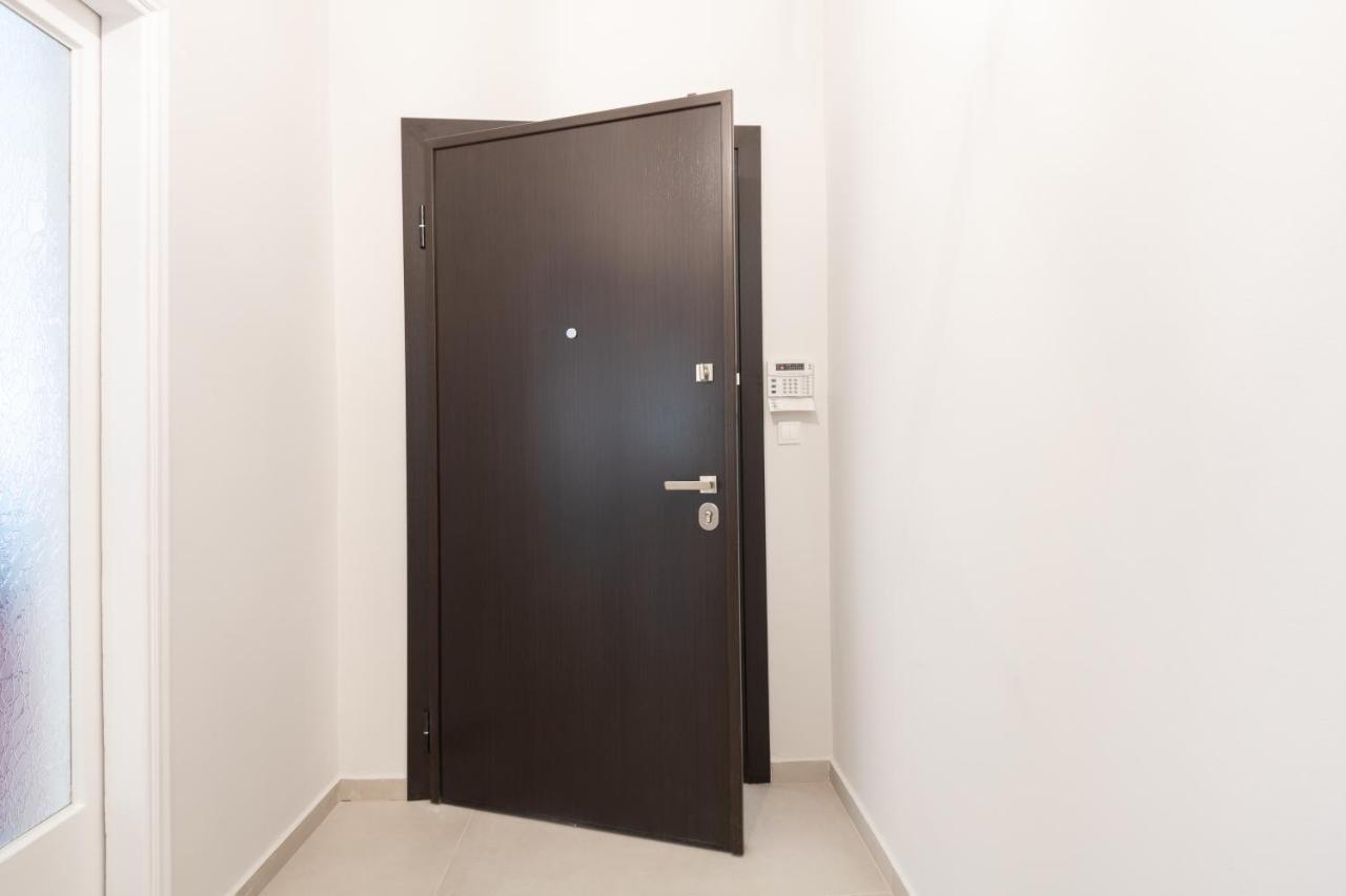 Modern 2-Bedroom Apt, 200M From The Acropolis Aten Exteriör bild